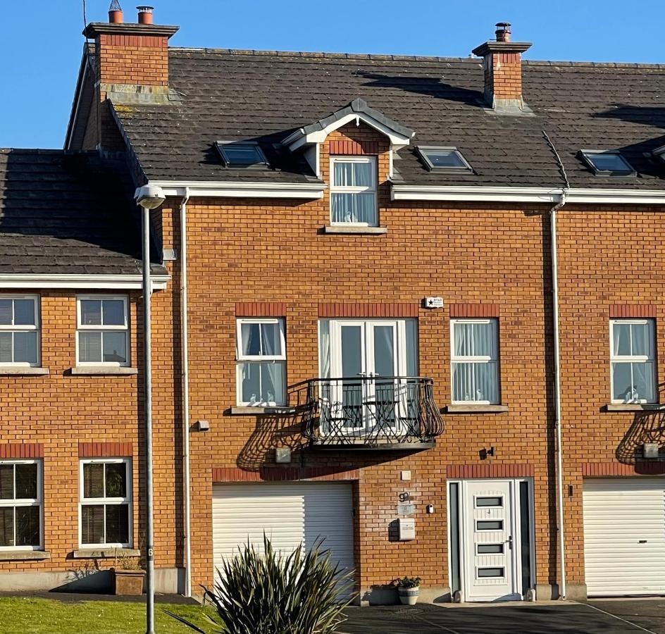 Luxury Portrush Holiday Homes - The Green, Portrush Sleeps 12 - 5 Bedrooms Esterno foto